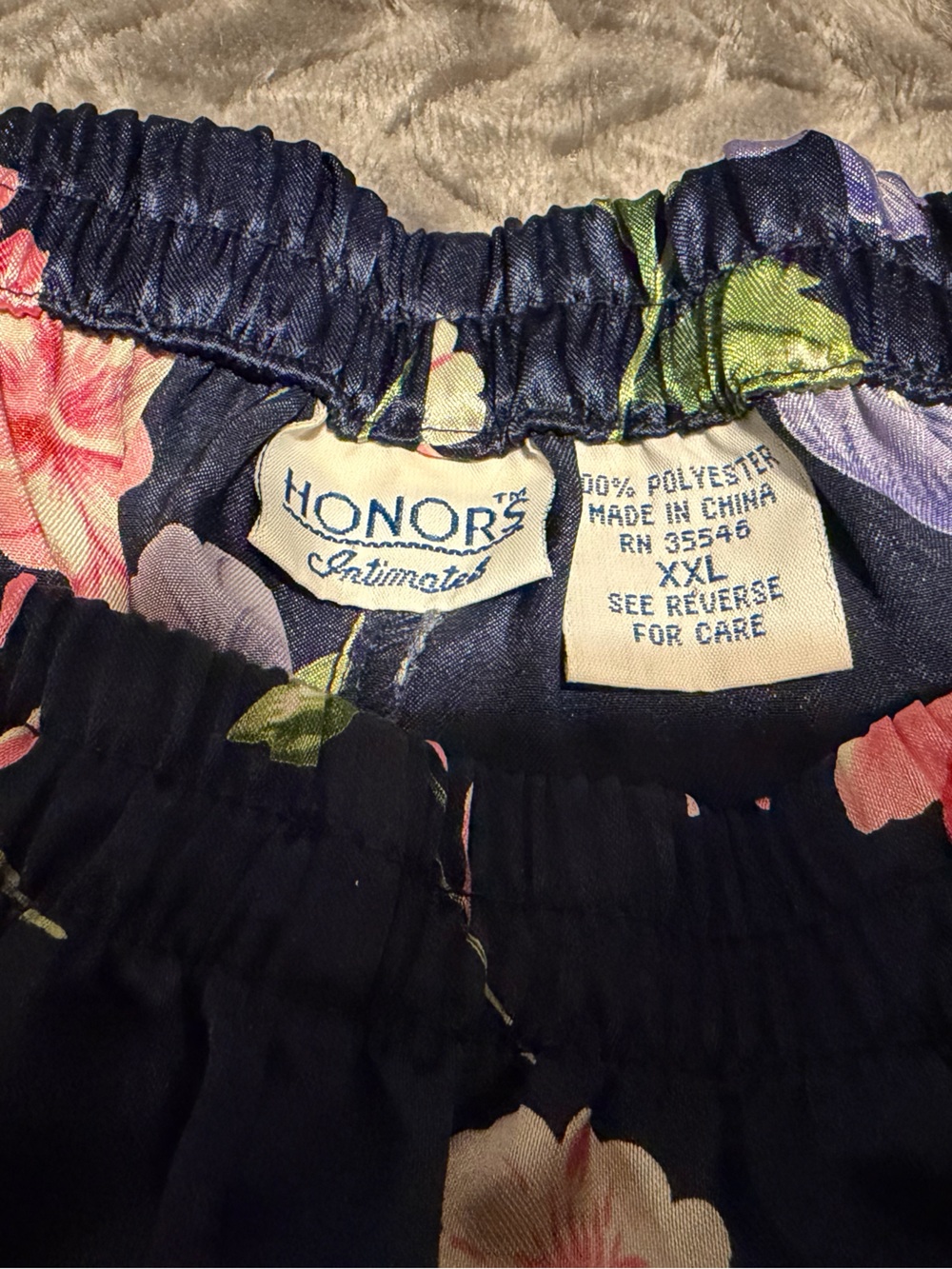 Vintage Honors Intimates Navy Floral Satin Pajama Shorts - XXL. - Picture 2 of 3